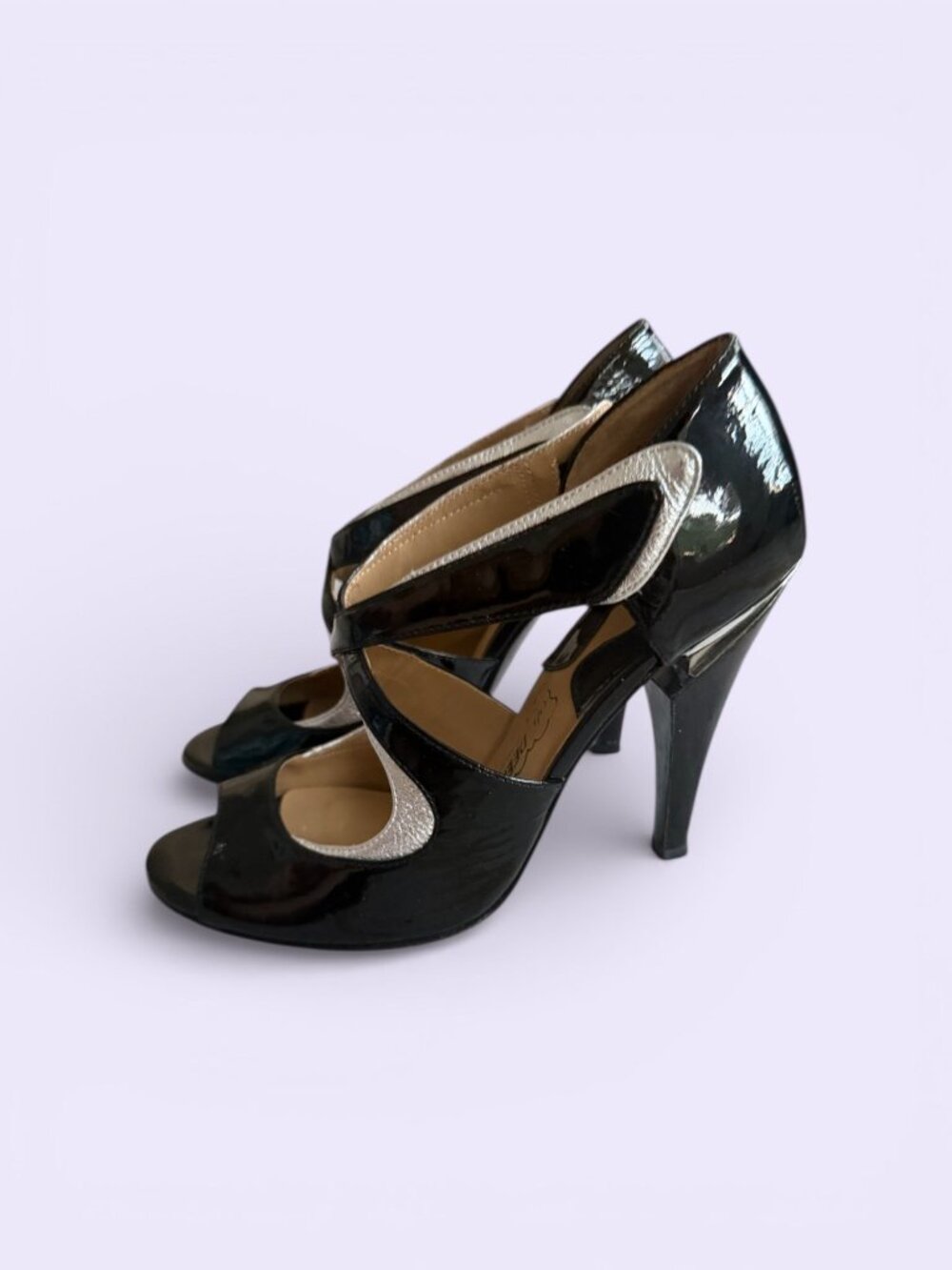 OH DEER Guggenheim Black Patent Leather Heels Size 7.5